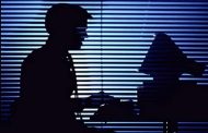 پسر ۲۲ ساله حساب بانکی ۳۶۵ نفر را هک کرد